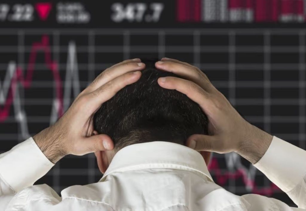 تنها دلخوشی بیت کوین در نیمه اول ۲۰۲۶؛ عملکرد بهتر از سهام استراتژی!